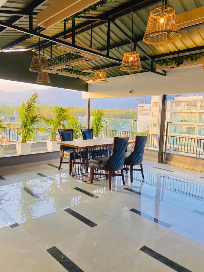 Aura Rooms Деградун Екстер'єр фото