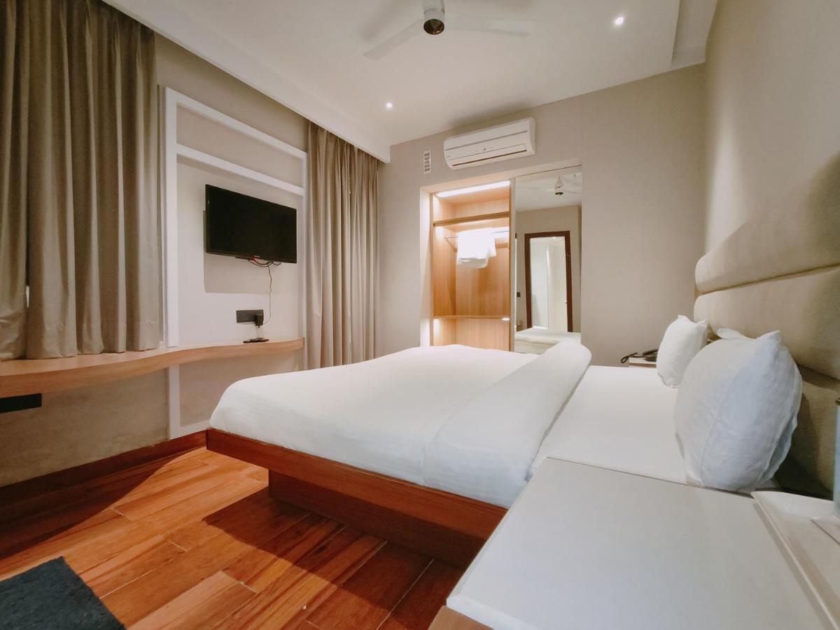 Aura Rooms Деградун Екстер'єр фото
